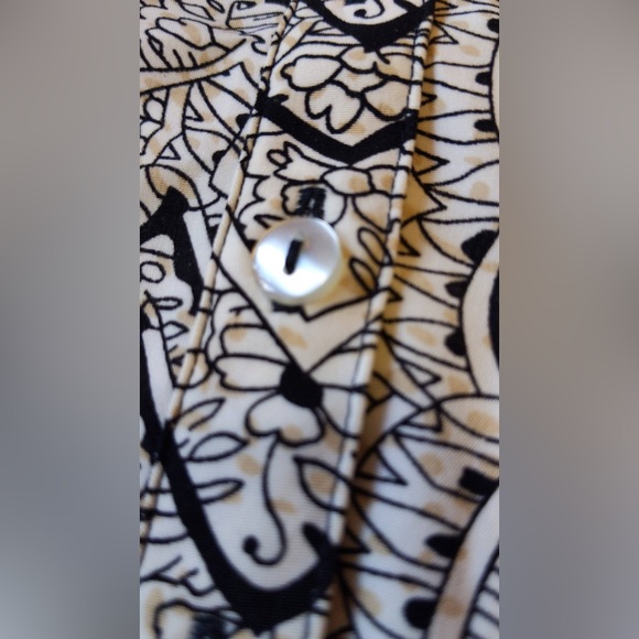 Haggar White to Blue Ombré Quarter Button up Blouse - Picture 3 of 4